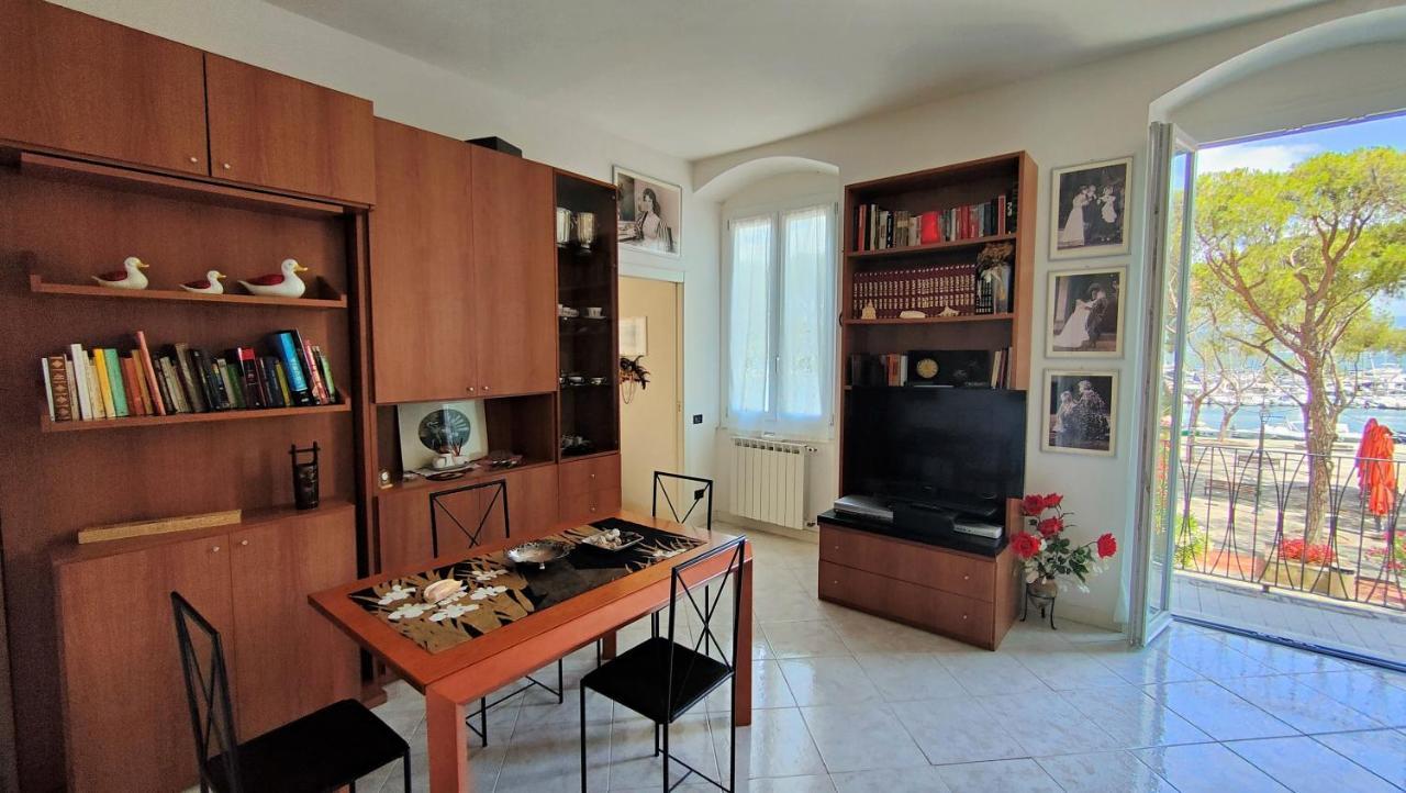 Un Balcone In Pineta Apartment Fezzano  Exterior foto